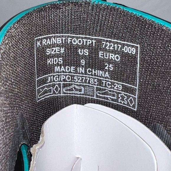 Bogs Girls Footprint Waterproof Boots - Picture 8 of 10